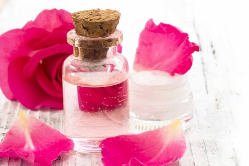 تصویر 3 از گلاب اصل برای صورت با رایحه طبیعی و خالص